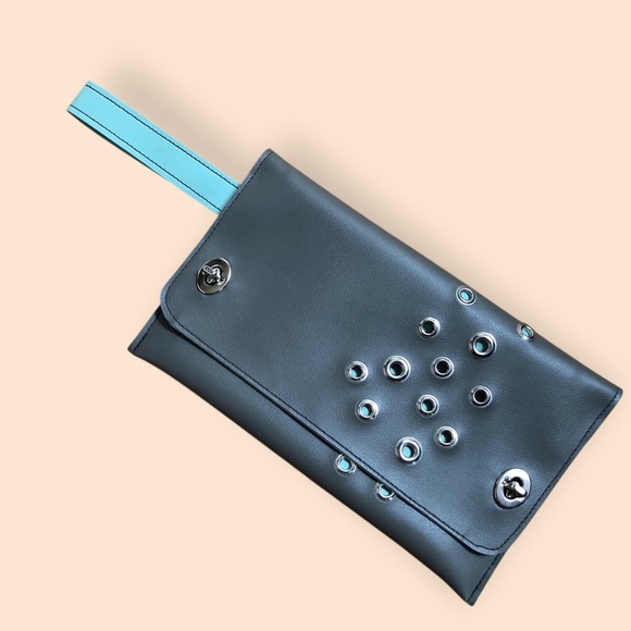 HOLLY AiKEN Handmade Designer Leather Wristlet Clutch Purse NEW Rivet Dots USA - Picture 1 of 13